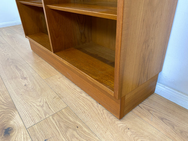 WMK # Hochwertiges skandinavisches Designer Bücherregal von Poul Hundevad , Vollholz in Teak, mit verstellbaren Regalböden # Regal Holzregal Bücherschrank Danish Design Mid-Century Vintage Teakholz