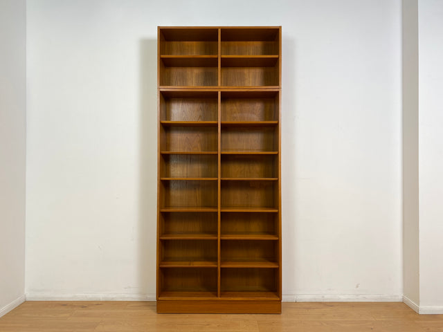 WMK # Hochwertiges skandinavisches Designer Bücherregal von Poul Hundevad , Vollholz in Teak, mit verstellbaren Regalböden # Regal Holzregal Bücherschrank Danish Design Mid-Century Vintage Teakholz