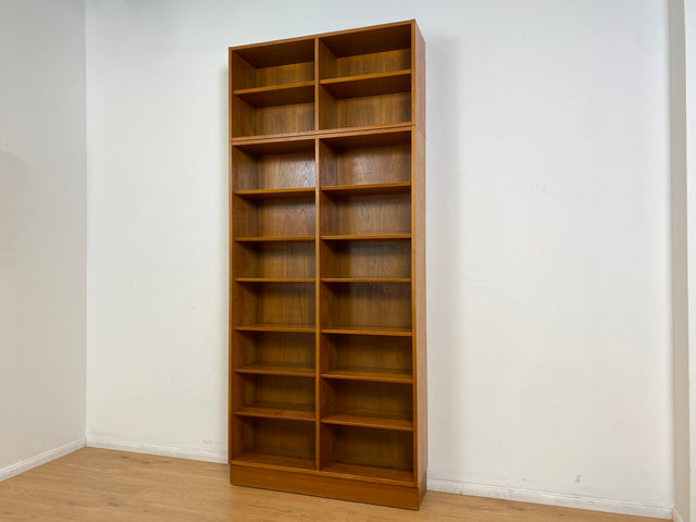 WMK # Hochwertiges skandinavisches Designer Bücherregal von Poul Hundevad , Vollholz in Teak, mit verstellbaren Regalböden # Regal Holzregal Bücherschrank Danish Design Mid-Century Vintage Teakholz
