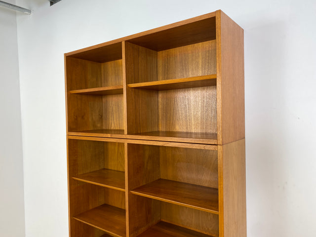 WMK # Hochwertiges skandinavisches Designer Bücherregal von Poul Hundevad , Vollholz in Teak, mit verstellbaren Regalböden # Regal Holzregal Bücherschrank Danish Design Mid-Century Vintage Teakholz