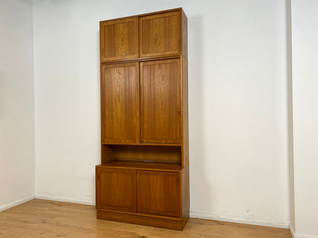 WMK # Hochwertiges skandinavisches Designer Highboard von Poul Hundevad , Massivholz in Teak , mit Schiebtüren # Schrank Bücherregal Bücherschrank Sideboard Danish Design Mid-Century Vintage Teakholz