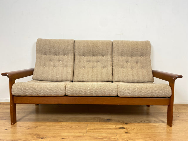 WMK I Hochwertiges skandinavisches Designer Sofa von EMC Møbler mit Teakholz Rahmen und beigem Wollbezug I Couch 3-Sitzer 3er Sitzgarnitur Danish Design Mid-Century Vintage Teak Berlin Köln Frankfurt