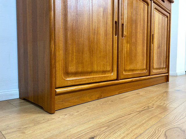 WMK # Hochwertiges und sehr gut erhaltenes skandinavisches Designersideboard von Drylund in Teakholz mit Schubladen # Anrichte Schrank Kommode Sideboard Schuhschrank Danish Design Vintage Berlin Köln