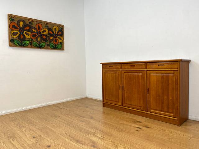 WMK # Hochwertiges und sehr gut erhaltenes skandinavisches Designersideboard von Drylund in Teakholz mit Schubladen # Anrichte Schrank Kommode Sideboard Schuhschrank Danish Design Vintage Berlin Köln