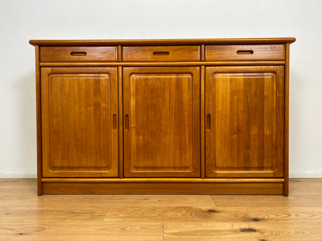 WMK # Hochwertiges und sehr gut erhaltenes skandinavisches Designersideboard von Drylund in Teakholz mit Schubladen # Anrichte Schrank Kommode Sideboard Schuhschrank Danish Design Vintage Berlin Köln