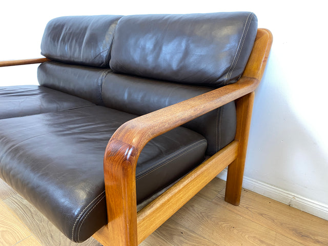WMK # Rares skandinavisches Mid-Century Designersofa von L. Olsen & Søn Møbelfabrik mit Echtleder Bezug & Teakholz Rahmen # 2er Ledercouch Ledersofa Sofa Couch Sitzgarnitur Danish Design Vintage Teak