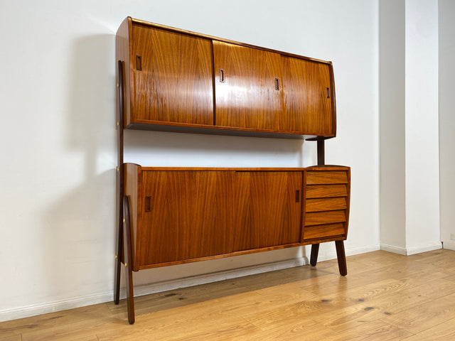 WMK I Hochwertiges skandinavisches Mid-Century Highboard , Vollholz in Teak & Palisander ,  mit Schiebetüren I Schrank Sideboard Kommode Anrichte Cabinet Danish Design Vintage Teak Berlin Köln München