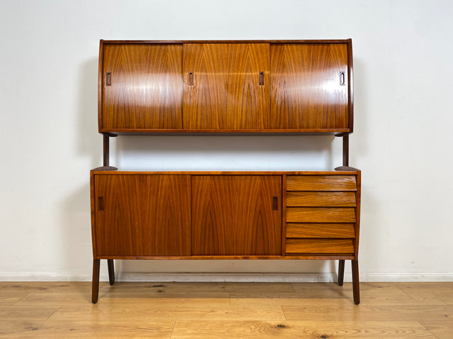 WMK I Hochwertiges skandinavisches Mid-Century Highboard , Vollholz in Teak & Palisander ,  mit Schiebetüren I Schrank Sideboard Kommode Anrichte Cabinet Danish Design Vintage Teak Berlin Köln München