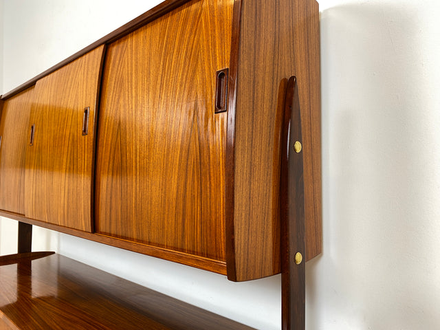WMK I Hochwertiges skandinavisches Mid-Century Highboard , Vollholz in Teak & Palisander ,  mit Schiebetüren I Schrank Sideboard Kommode Anrichte Cabinet Danish Design Vintage Teak Berlin Köln München