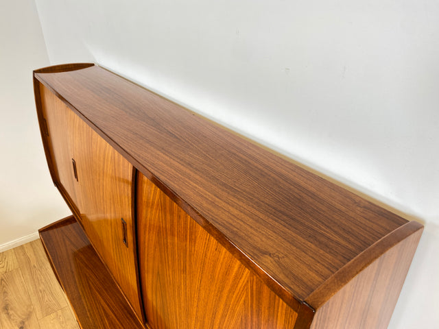 WMK I Hochwertiges skandinavisches Mid-Century Highboard , Vollholz in Teak & Palisander ,  mit Schiebetüren I Schrank Sideboard Kommode Anrichte Cabinet Danish Design Vintage Teak Berlin Köln München