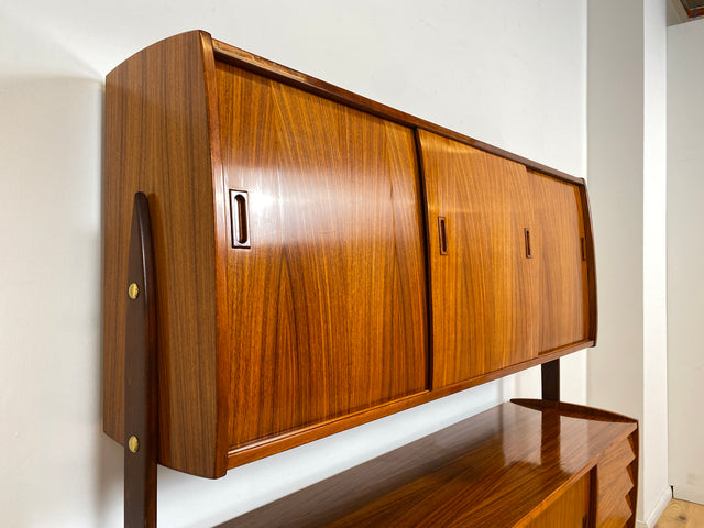 WMK I Hochwertiges skandinavisches Mid-Century Highboard , Vollholz in Teak & Palisander ,  mit Schiebetüren I Schrank Sideboard Kommode Anrichte Cabinet Danish Design Vintage Teak Berlin Köln München