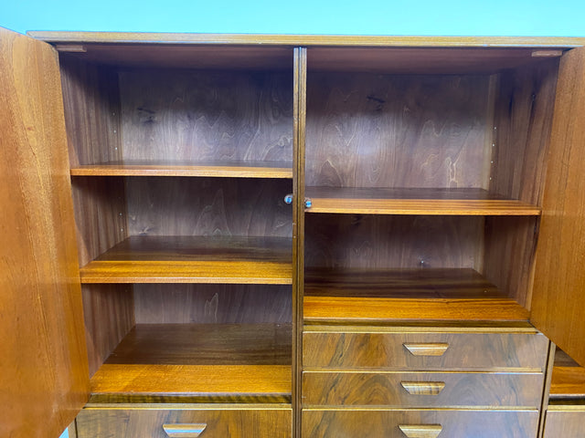 WMK # Hochwertiges & sehr gut erhaltenes skandinavisches Mid-Century Highboard aus vollem Holz mit Schubladen & formschönen Holzgriffen # Schrank Sideboard Wäscheschrank Wohnzimmerschrank Vintage 60er