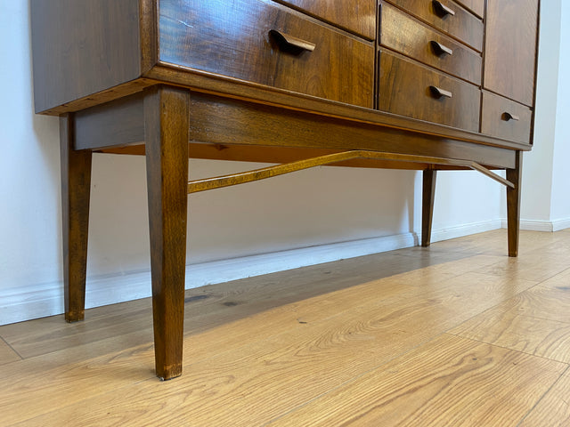 WMK # Hochwertiges & sehr gut erhaltenes skandinavisches Mid-Century Highboard aus vollem Holz mit Schubladen & formschönen Holzgriffen # Schrank Sideboard Wäscheschrank Wohnzimmerschrank Vintage 60er