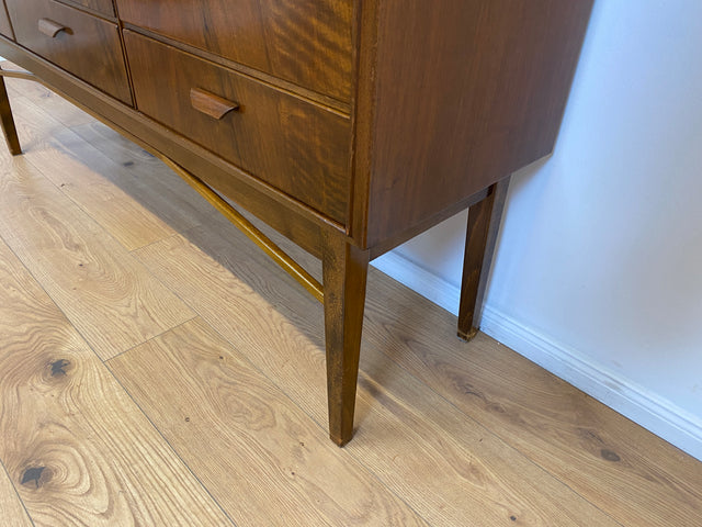 WMK # Hochwertiges & sehr gut erhaltenes skandinavisches Mid-Century Highboard aus vollem Holz mit Schubladen & formschönen Holzgriffen # Schrank Sideboard Wäscheschrank Wohnzimmerschrank Vintage 60er