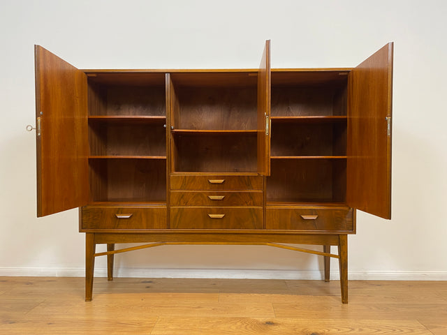 WMK # Hochwertiges & sehr gut erhaltenes skandinavisches Mid-Century Highboard aus vollem Holz mit Schubladen & formschönen Holzgriffen # Schrank Sideboard Wäscheschrank Wohnzimmerschrank Vintage 60er