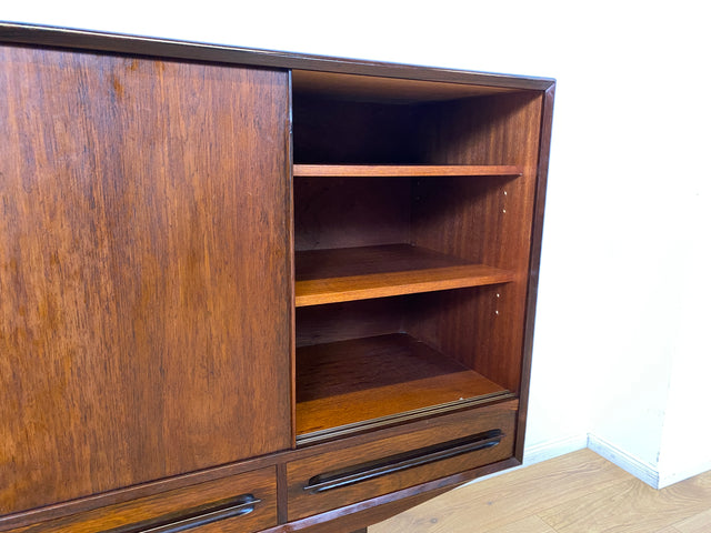 WMK I Hochwertiges skandinavisches Mid-Century Highboard in edlem Palisander mit Schubladen, Schiebetüren & Bar I Schrank Anrichte Sideboard Barkommode Barschrank Danish Design Vintage 60er Rosewood
