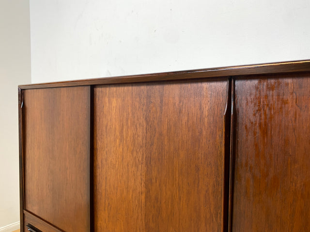 WMK I Hochwertiges skandinavisches Mid-Century Highboard in edlem Palisander mit Schubladen, Schiebetüren & Bar I Schrank Anrichte Sideboard Barkommode Barschrank Danish Design Vintage 60er Rosewood