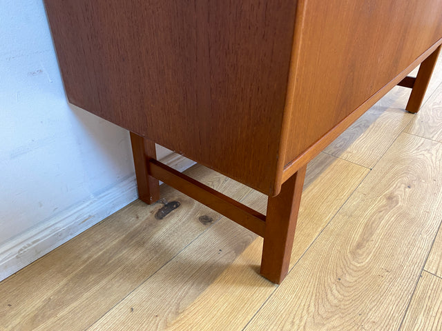 WMK I Stilvolles skandinavisches Teakholz Designer Sideboard I Tage Olofsson für Ulferts I Kommode Schrank Anrichte Highboard Schuhschrank Danish Design Vintage Mid-Century Teak Berlin Hamburg Köln