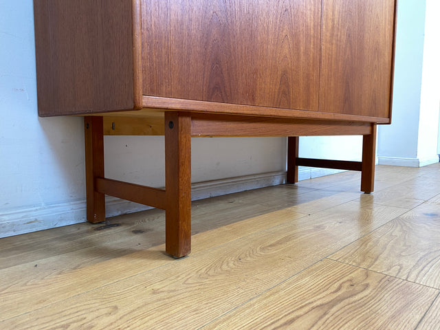 WMK I Stilvolles skandinavisches Teakholz Designer Sideboard I Tage Olofsson für Ulferts I Kommode Schrank Anrichte Highboard Schuhschrank Danish Design Vintage Mid-Century Teak Berlin Hamburg Köln