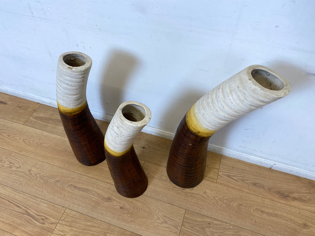 WMK I Einzigartiges skulpturales Keramik Ensemble aus 3 handgeformten großen Bodenvasen aus 70er Jahren I Vasen Skulptur Kunst Studio Dekoration Steinzeug Lava Vintage Retro I Berlin Dresden Hannover