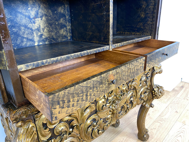 WMK I Das Highlight! Prunkvoller venezianischer antiker Schrank , um 1880, handbemalter Aufsatz auf geschnitzter vergoldeter Konsole mit Putti & Akanthus I Cabinet Bar Anrichte Kommode Chinois Barock