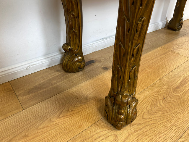 WMK I Das Highlight! Prunkvoller venezianischer antiker Schrank , um 1880, handbemalter Aufsatz auf geschnitzter vergoldeter Konsole mit Putti & Akanthus I Cabinet Bar Anrichte Kommode Chinois Barock