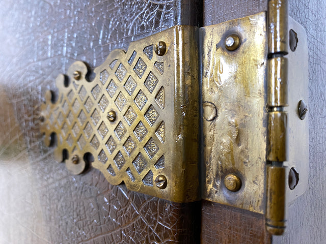 WMK I Das Highlight! Prunkvoller venezianischer antiker Schrank , um 1880, handbemalter Aufsatz auf geschnitzter vergoldeter Konsole mit Putti & Akanthus I Cabinet Bar Anrichte Kommode Chinois Barock