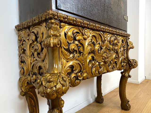 WMK I Das Highlight! Prunkvoller venezianischer antiker Schrank , um 1880, handbemalter Aufsatz auf geschnitzter vergoldeter Konsole mit Putti & Akanthus I Cabinet Bar Anrichte Kommode Chinois Barock
