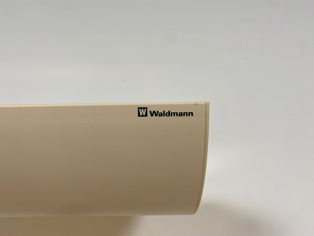 WMK I Design Award Gewinner aus 1988 I Hochwertige weiße Vintage Designer Standleuchte IBS 236 von Waldmann aus Metall I Steh Leuchte Lampe Deckenfluter Wohnzimmerlampe Vintage Space Age 80er Berlin