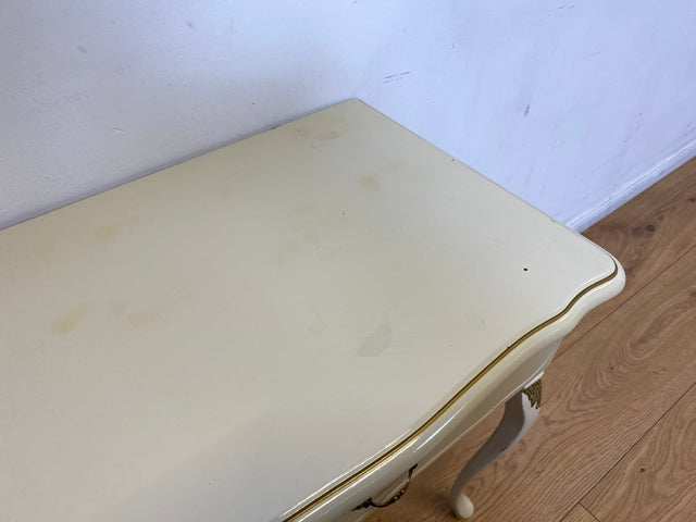 WMK I Charmanter weißer Chippendale Nachttisch mit Schublade und edlem Messinggriff I Nachtkommode Nachtschrank Nachtschränkchen Kommode Beistelltisch Vintage Barock Rokoko Berlin Jena Bamberg