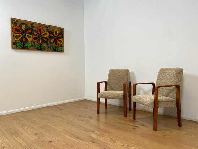 WMK # 1/3 Formschöner, bequemer & sehr gut erhaltener Mid-Century Sessel mit hellem Originalbezug & Teakholz Rahmen # Stuhl Sessel Lesesessel Armchair Armlehnsessel Schreibtischstuhl Vintage 60er 70er